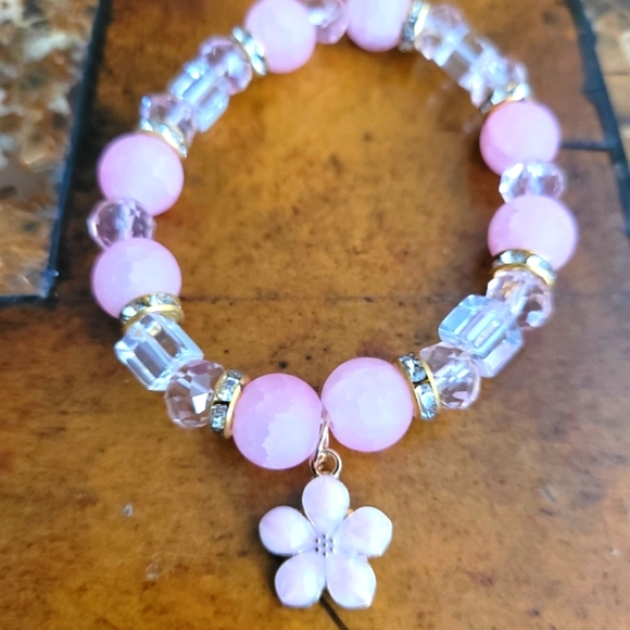 Elegant Pink Beaded Bracelet Set - Picture 4 of 9
